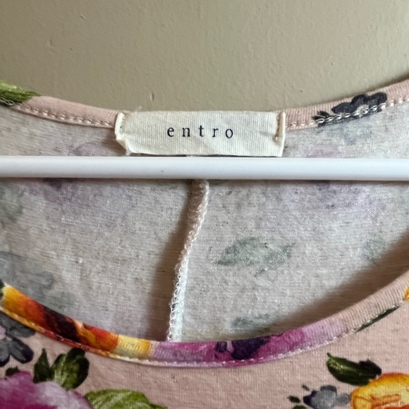 Entro by Anthropologie Floral off the shoulder top size Large - Picture 4 of 4